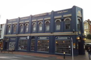The bog Irish pub, Dunedin